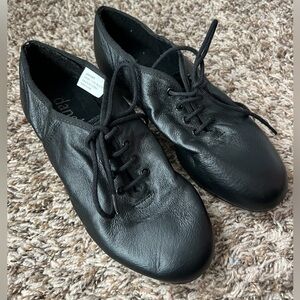Danshuz black leather lace up tap dance shoes Women’s sz 7.5